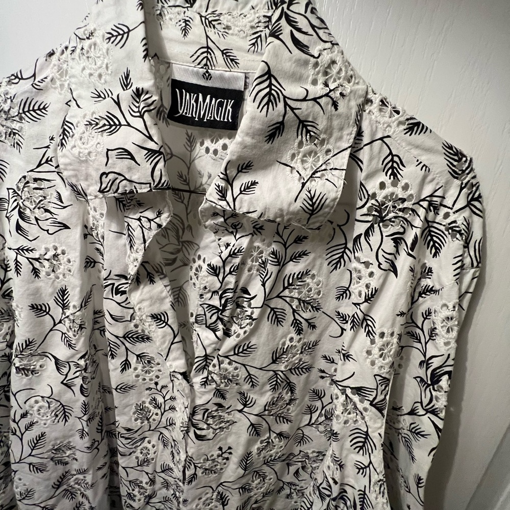 Black and white floral print button down shirt by Yak Magic. Size M